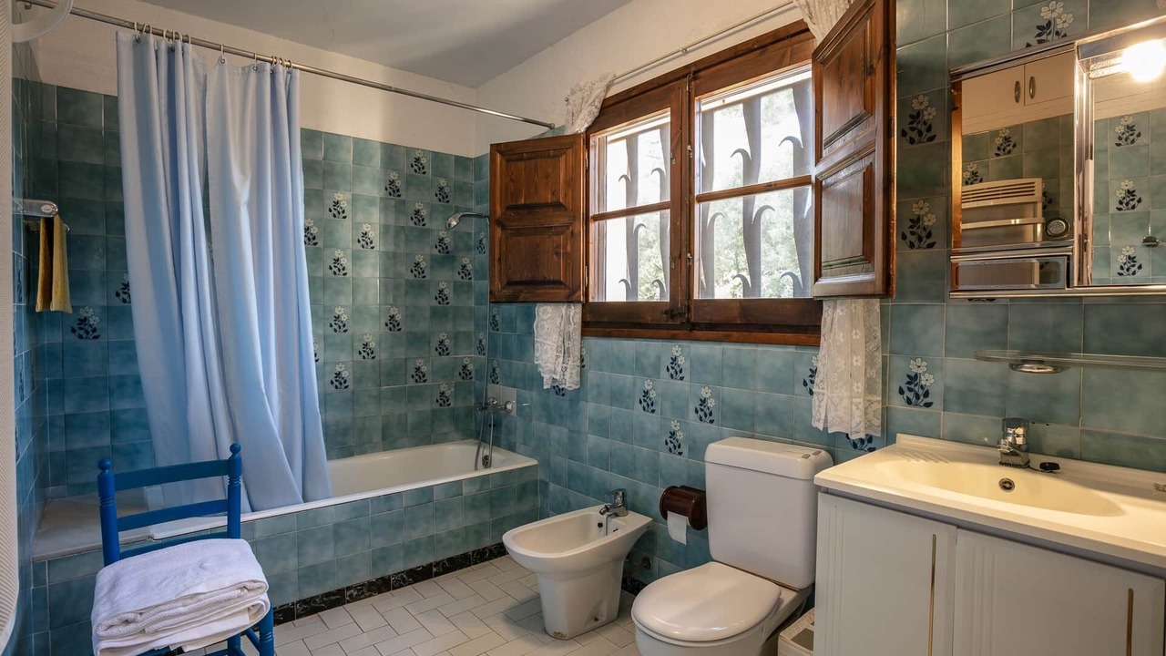 Photo of Bathroom in Escaladei