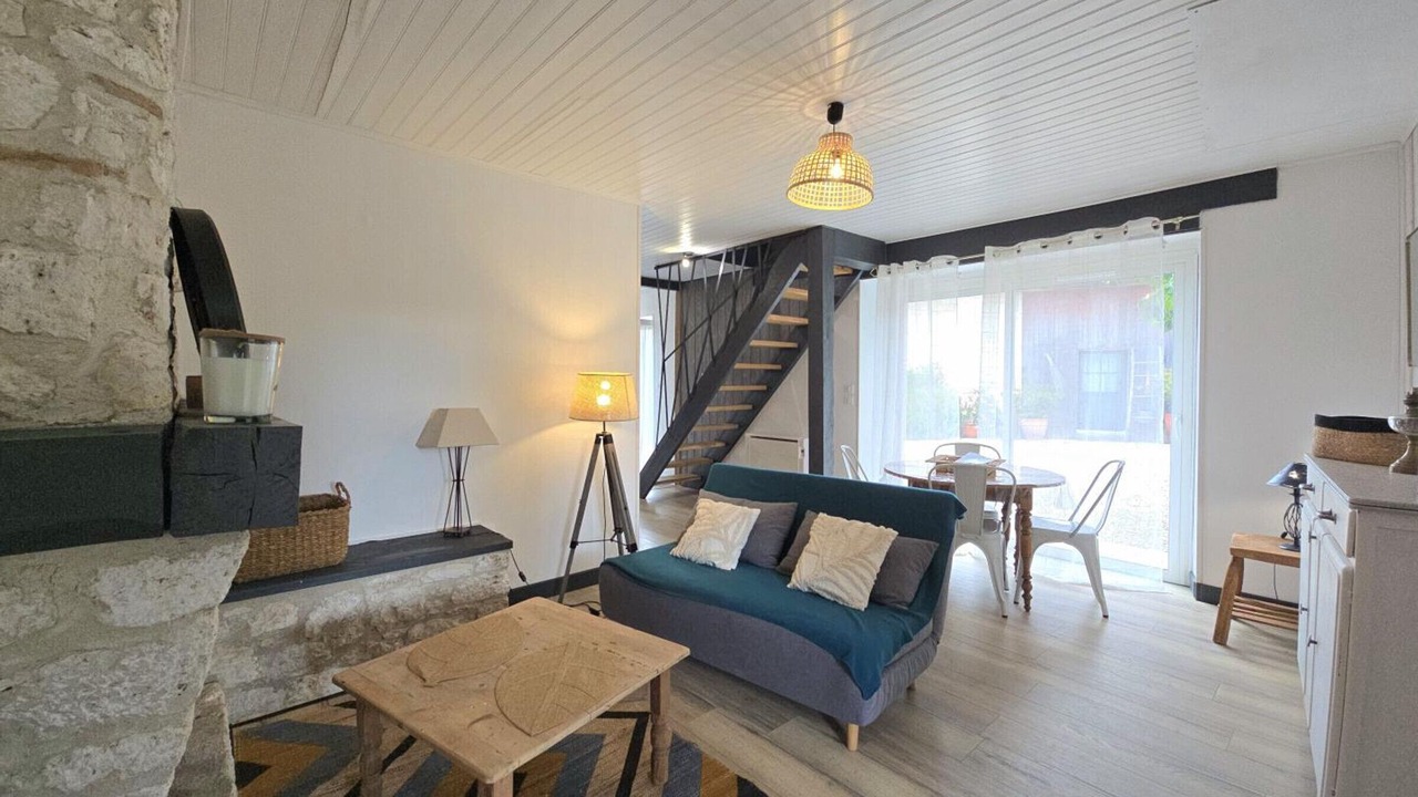 Photo of Livingroom in Monsaguel