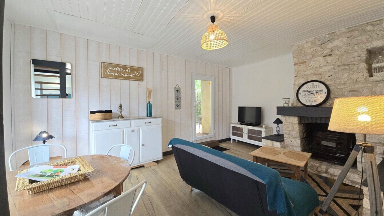 Photo of Others in Monsaguel