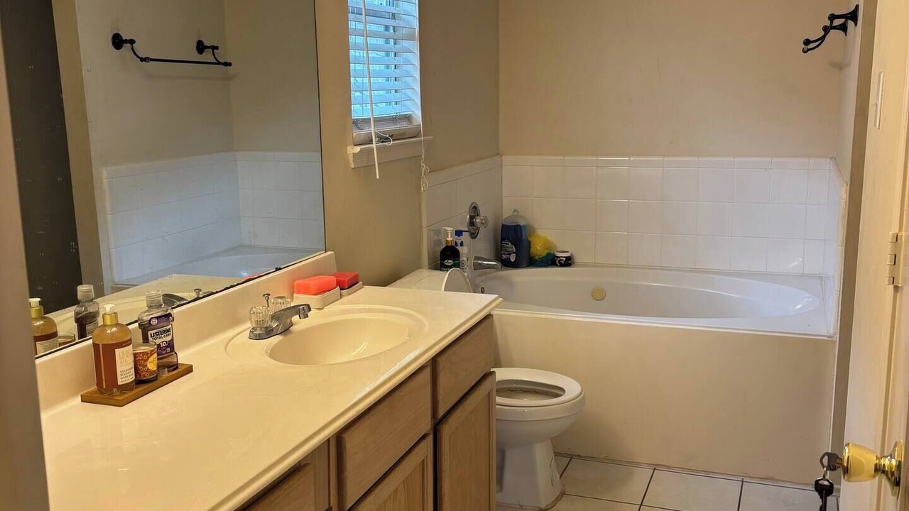 Photo of Bathroom in Sharpstown