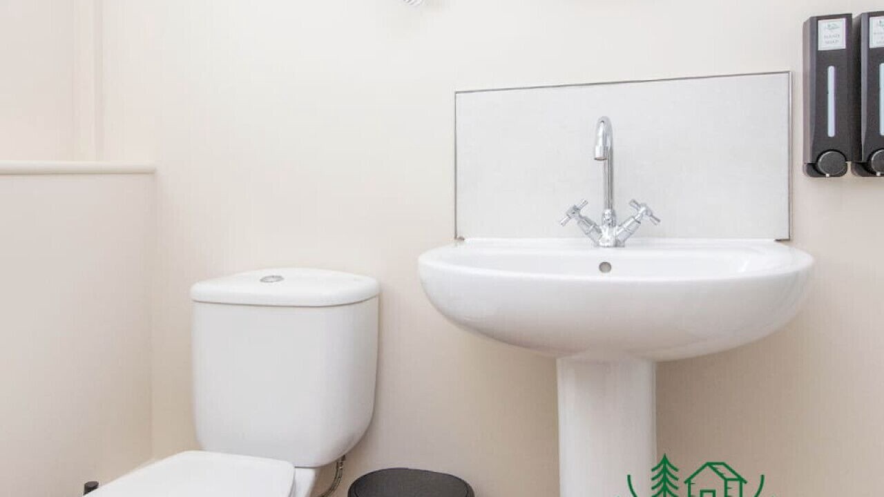 Photo of Bathroom in Dibden Purlieu