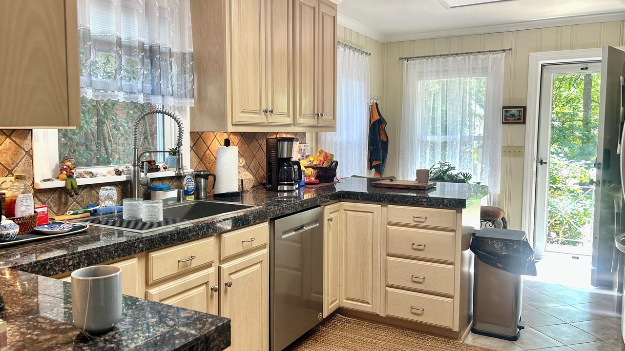 Photo of Kitchen in Springlake