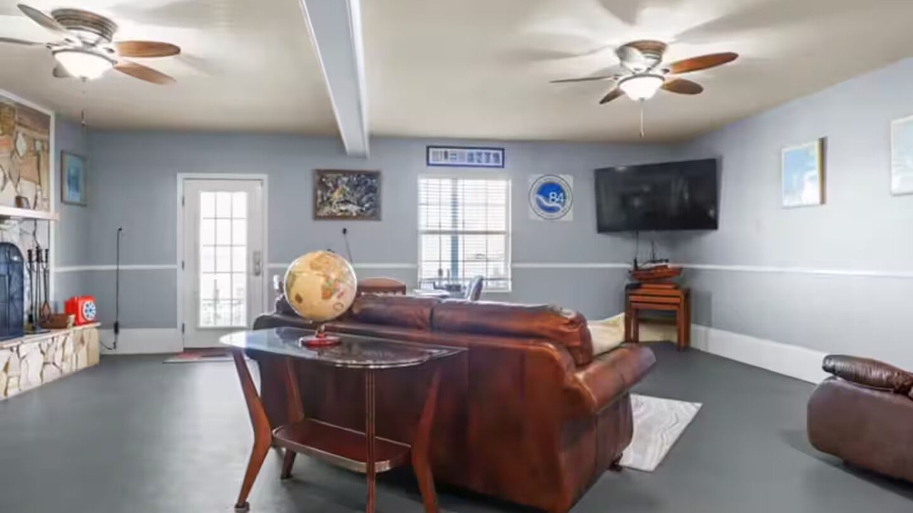 Photo of Livingroom in New Orleans East Area