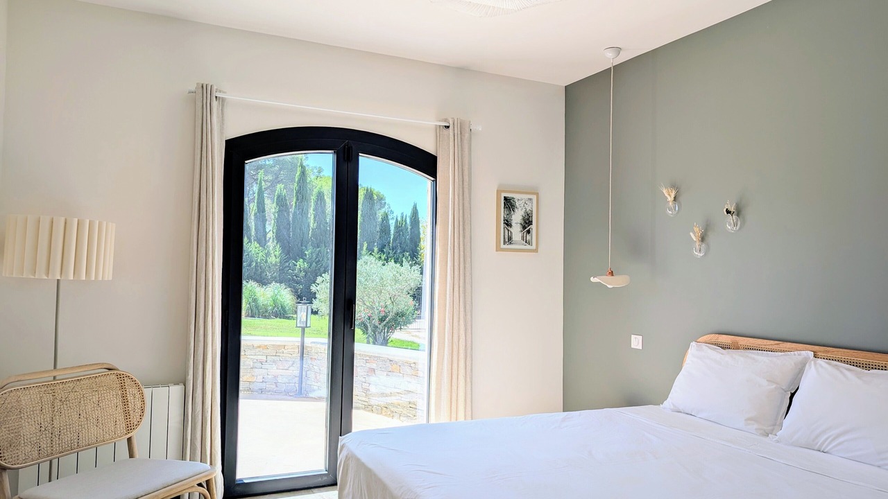 Photo of Bedroom in Lambesc