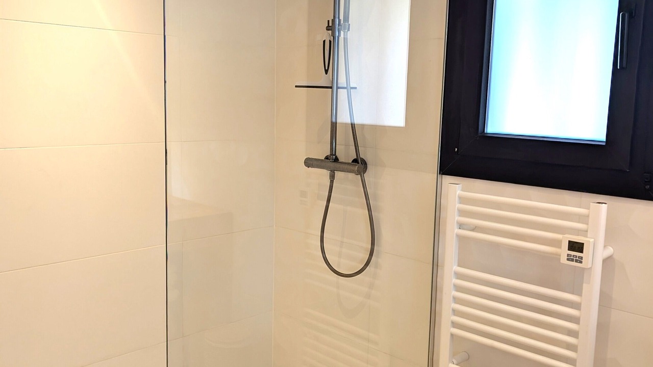 Photo of Bathroom in Lambesc