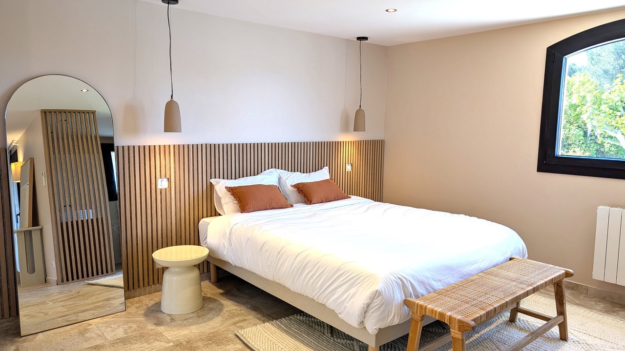 Photo of Bedroom in Lambesc