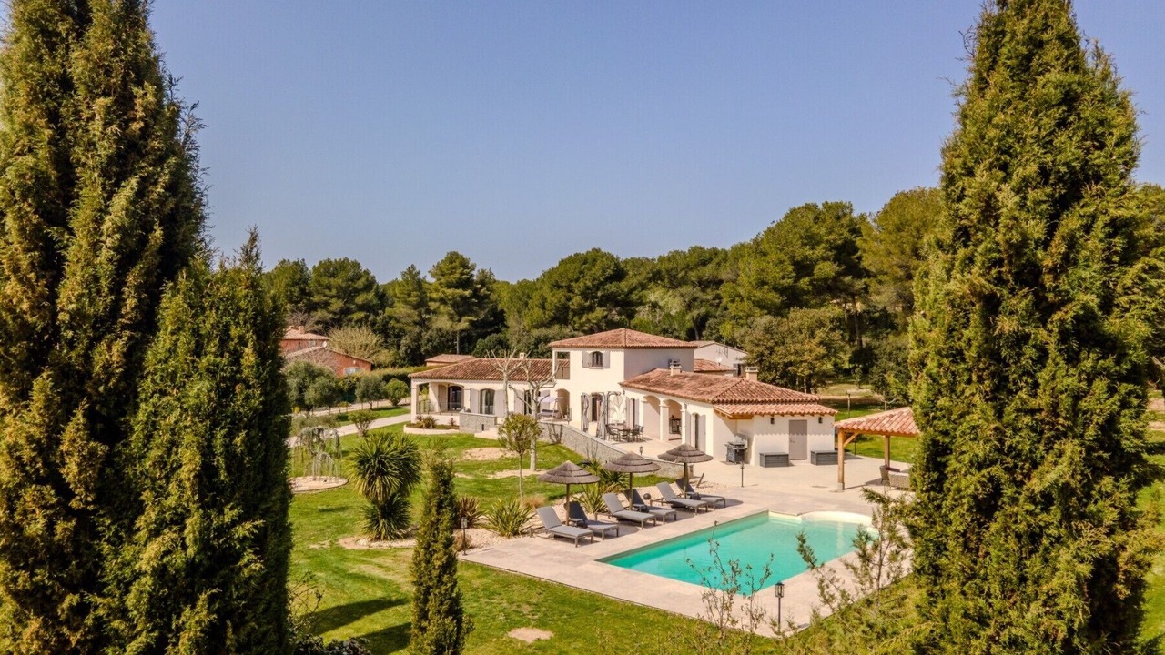 Photo of Outdoor in Lambesc