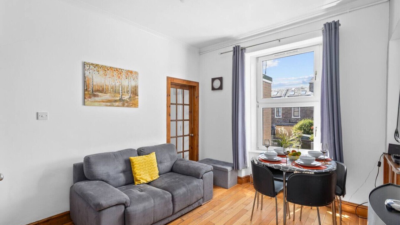 Photo of Livingroom in Broughty Ferry