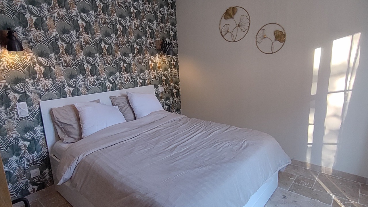 Photo of Bedroom in Faucon