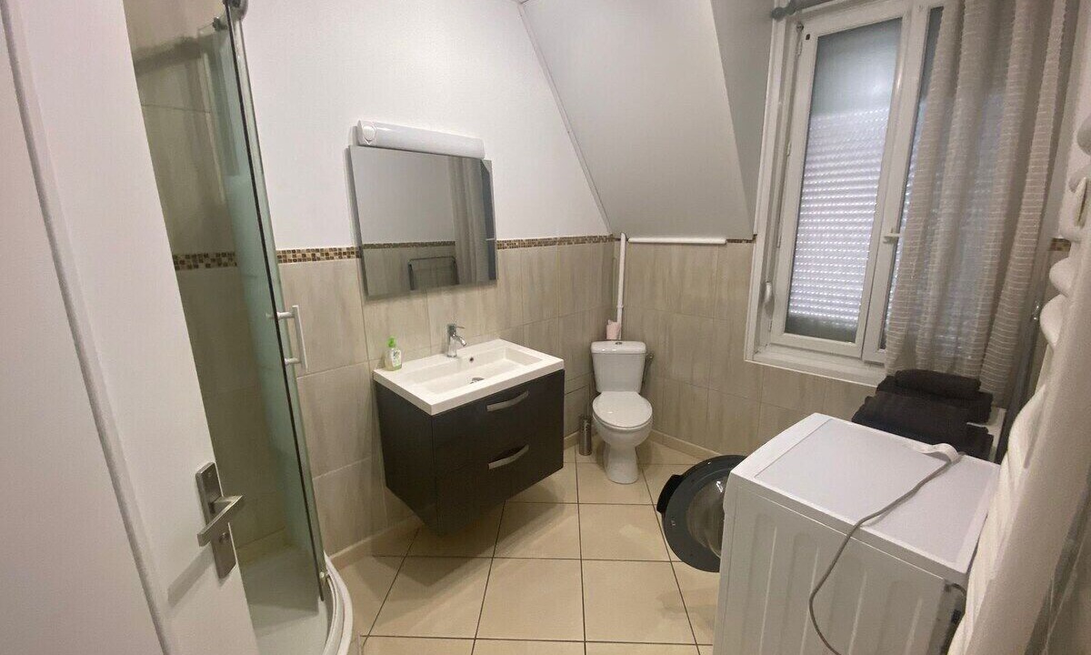 Photo of Bathroom in Douai