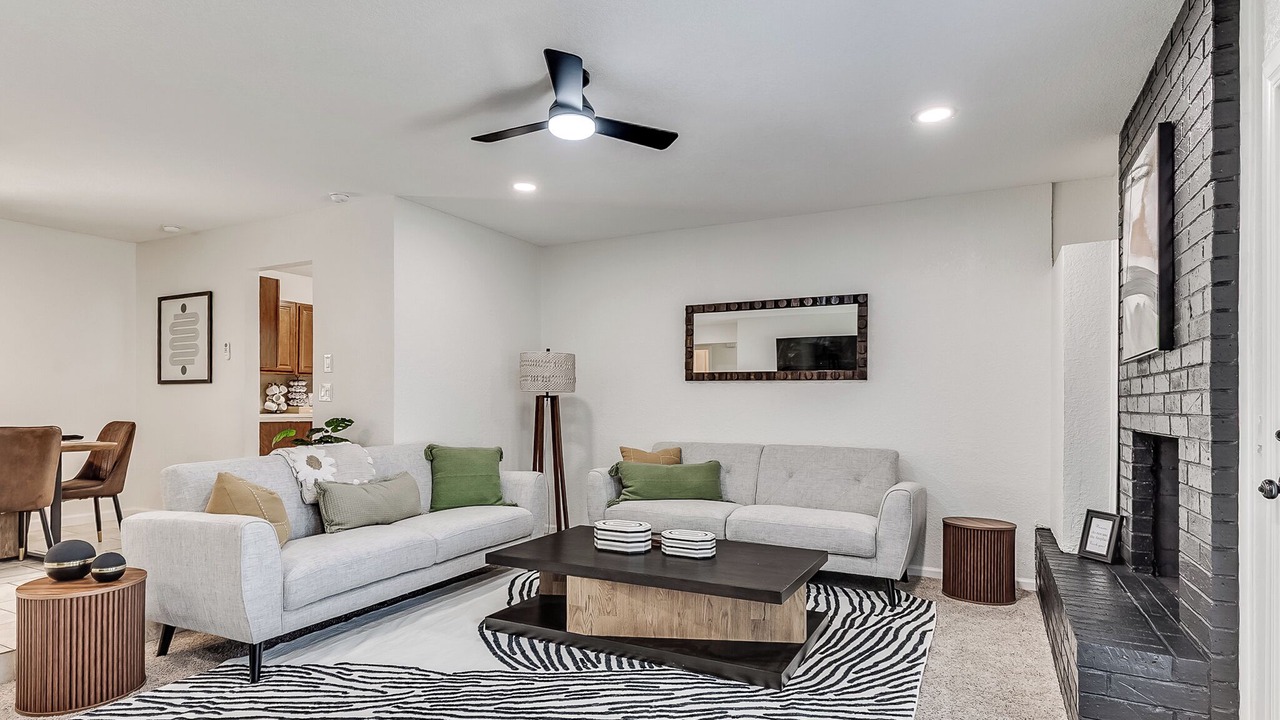 Photo of Livingroom in Edmond