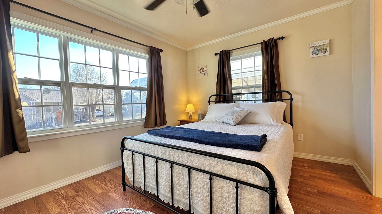 Photo of Bedroom in Thomas
