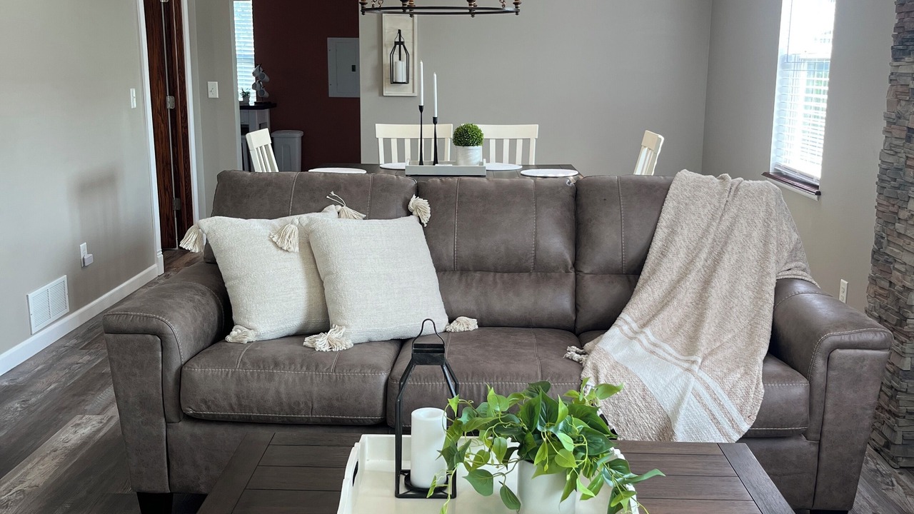 Photo of Livingroom in Cedar Rapids