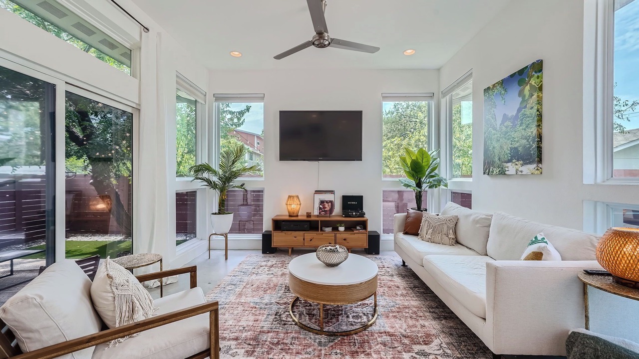 Photo of Livingroom in Highland