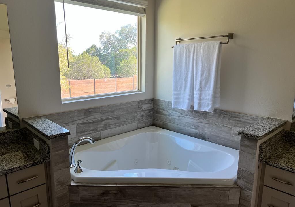 Photo of Bathroom in Highland Lake Estates