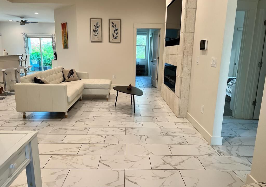 Photo of Livingroom in Highland Lake Estates