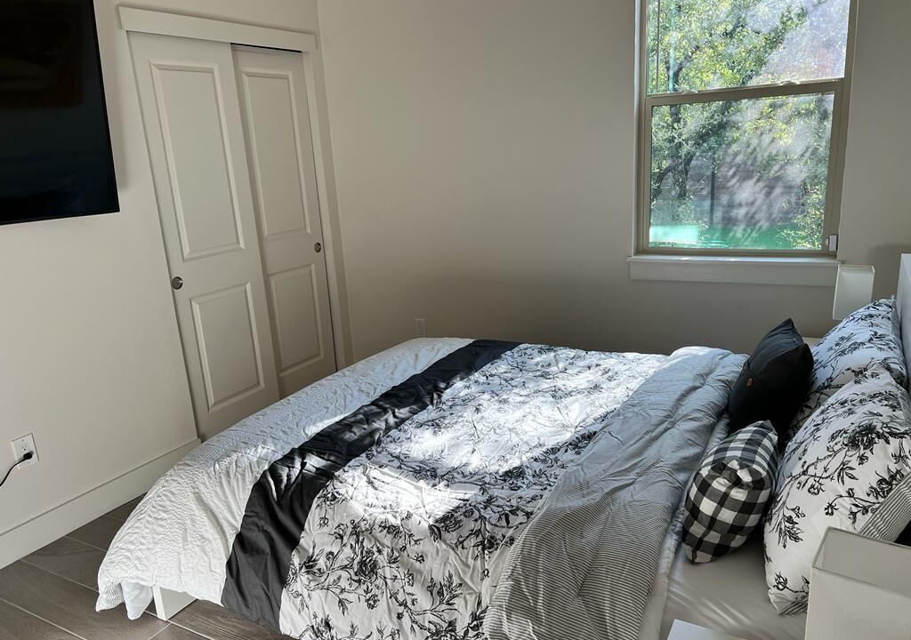 Photo of Bedroom in Highland Lake Estates