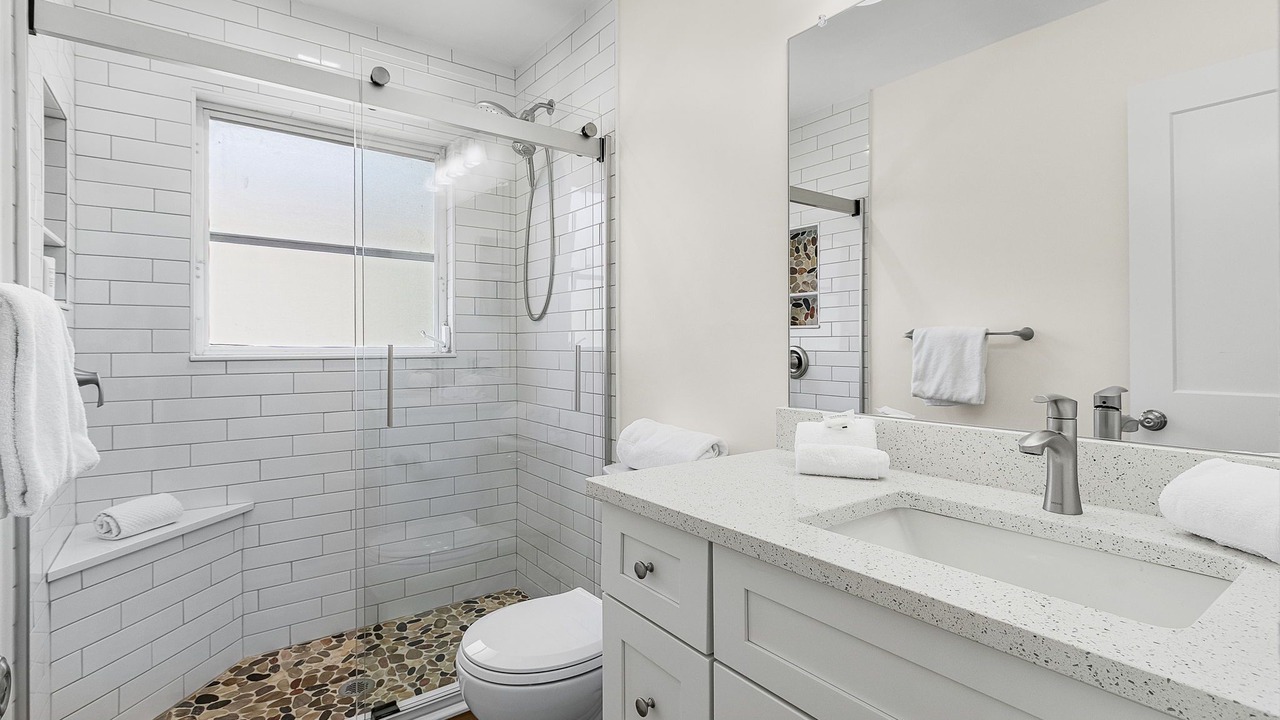 Photo of Bathroom in Aloha Kai