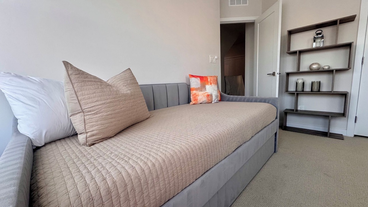 Photo of Bedroom in Chantilly