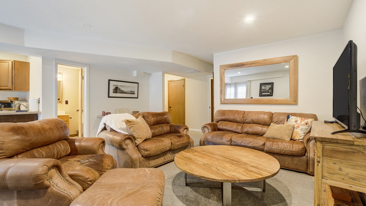 Photo of Bedroom in Northwest Colorado Springs