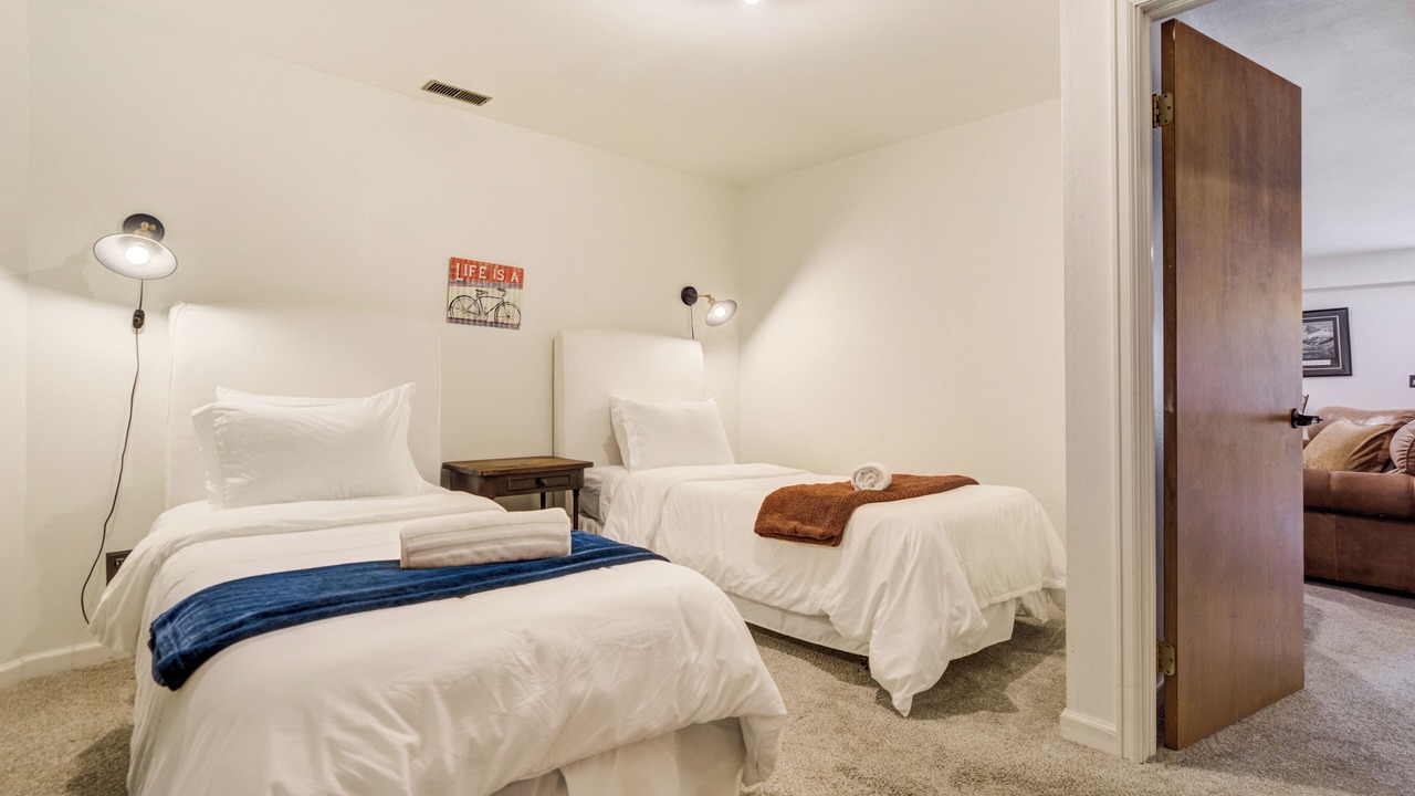Photo of Bedroom in Northwest Colorado Springs