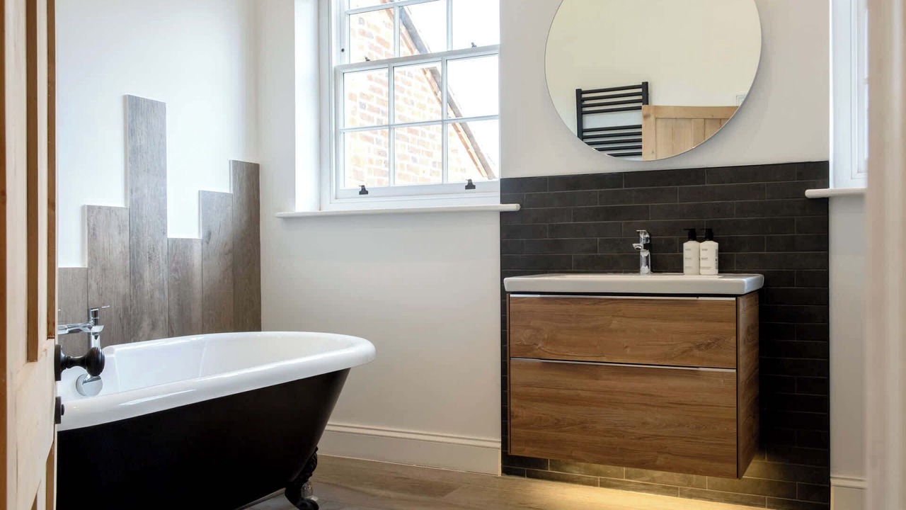 Photo of Bathroom in Kelmarsh