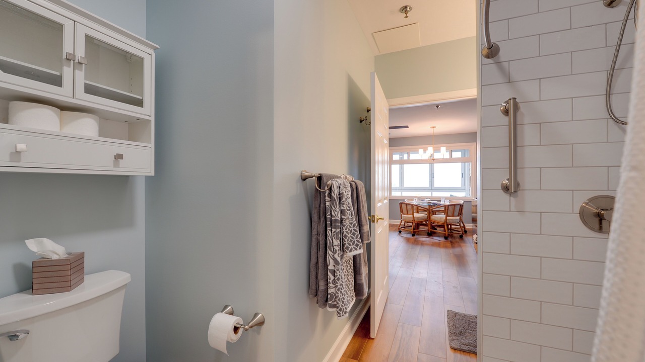 Photo of Bathroom in Huddleston