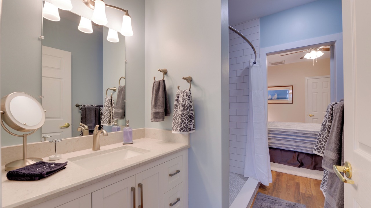 Photo of Bathroom in Huddleston