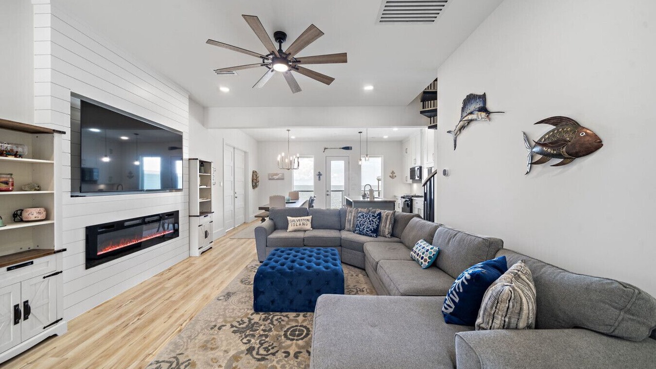 Photo of Bedroom in Clear Lake Shores