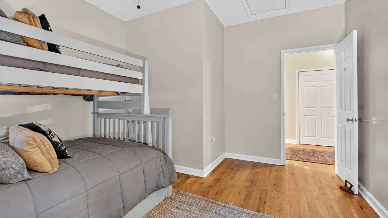 Photo of Bedroom in Luray