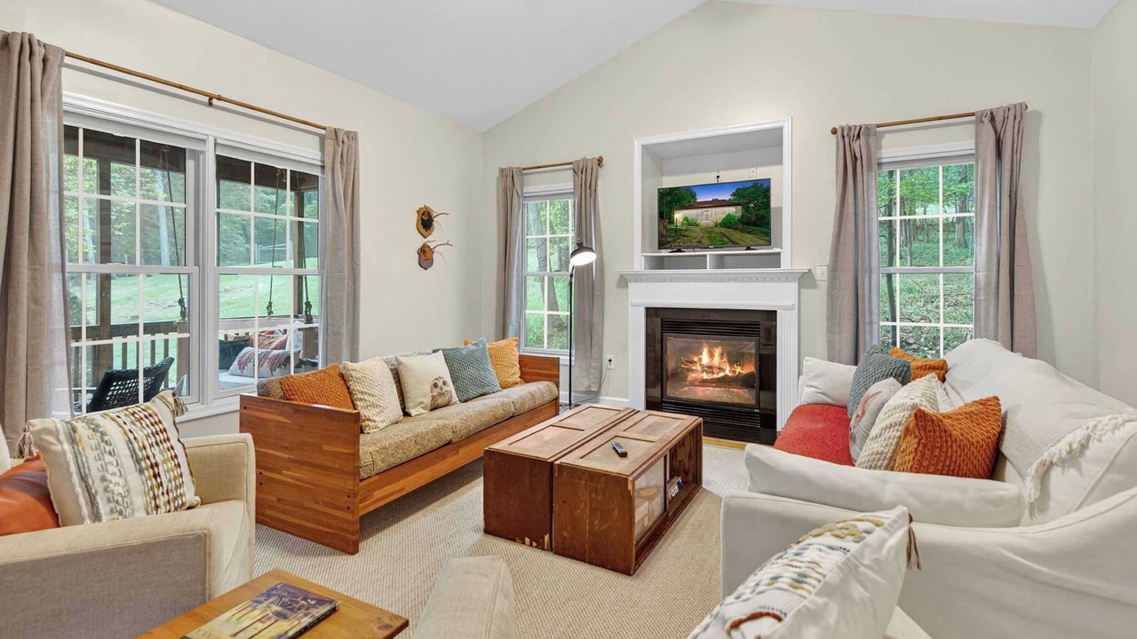 Photo of Livingroom in Luray