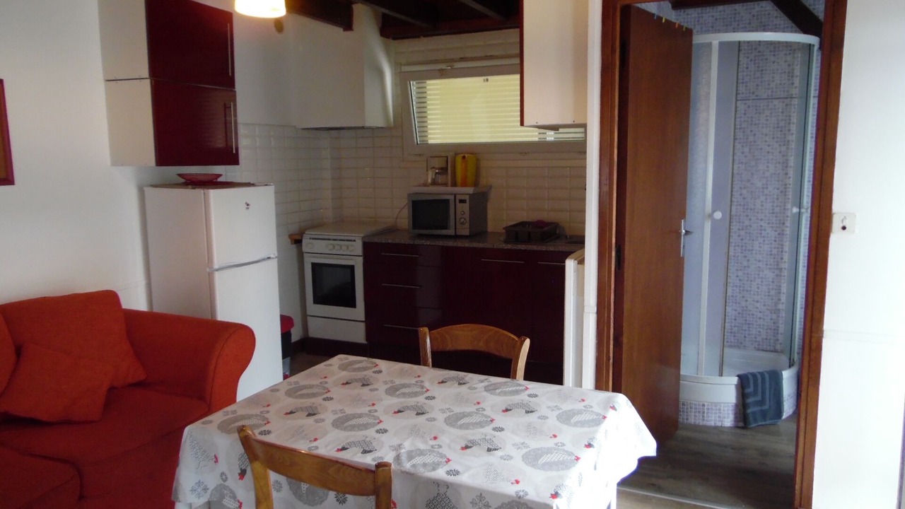 Photo of Others in Aveze