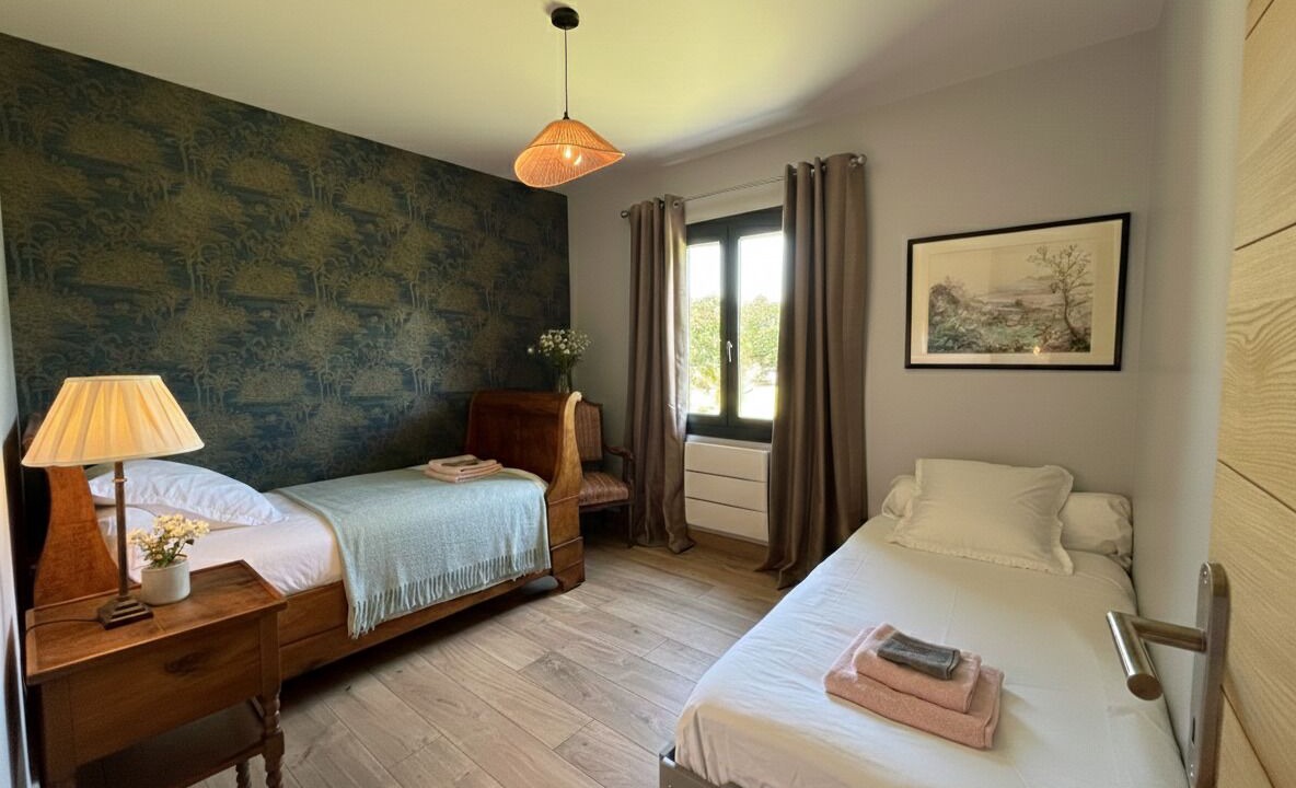 Photo of Bedroom in Saint-Yzans-de-Medoc