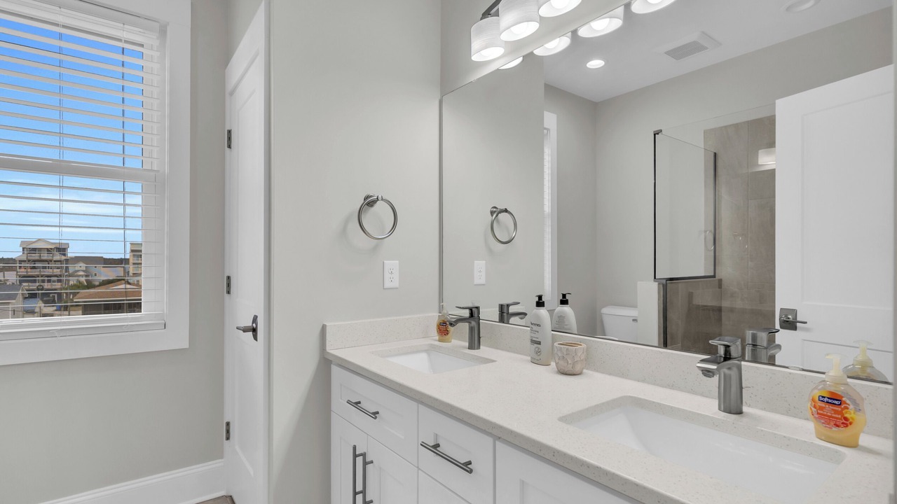Photo of Bathroom in Ocean City Beach