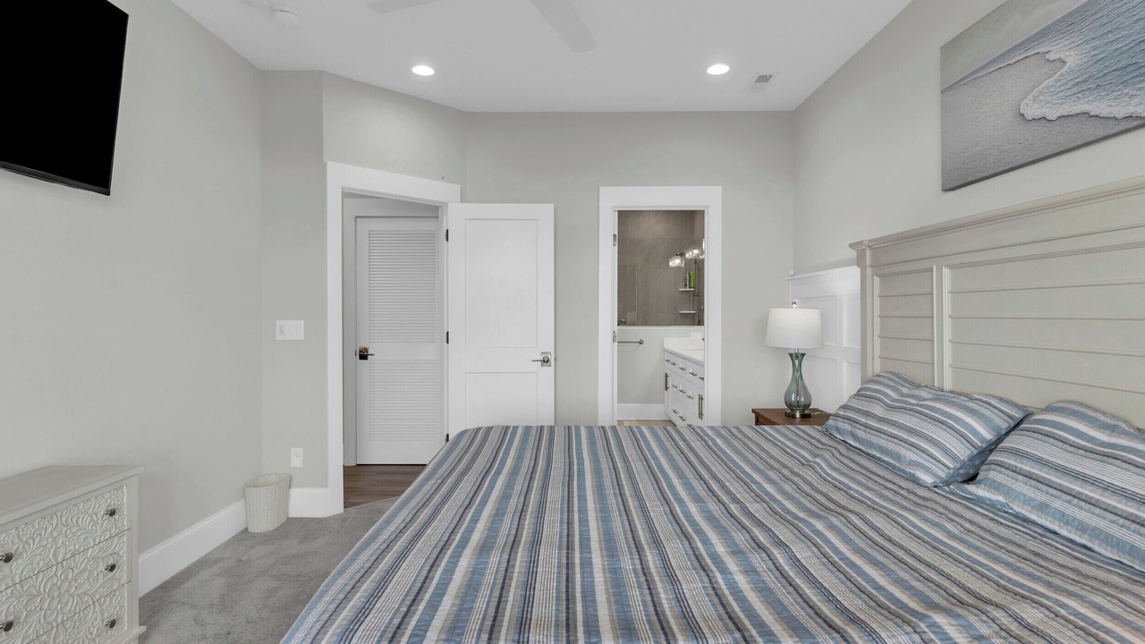 Photo of Bedroom in Ocean City Beach