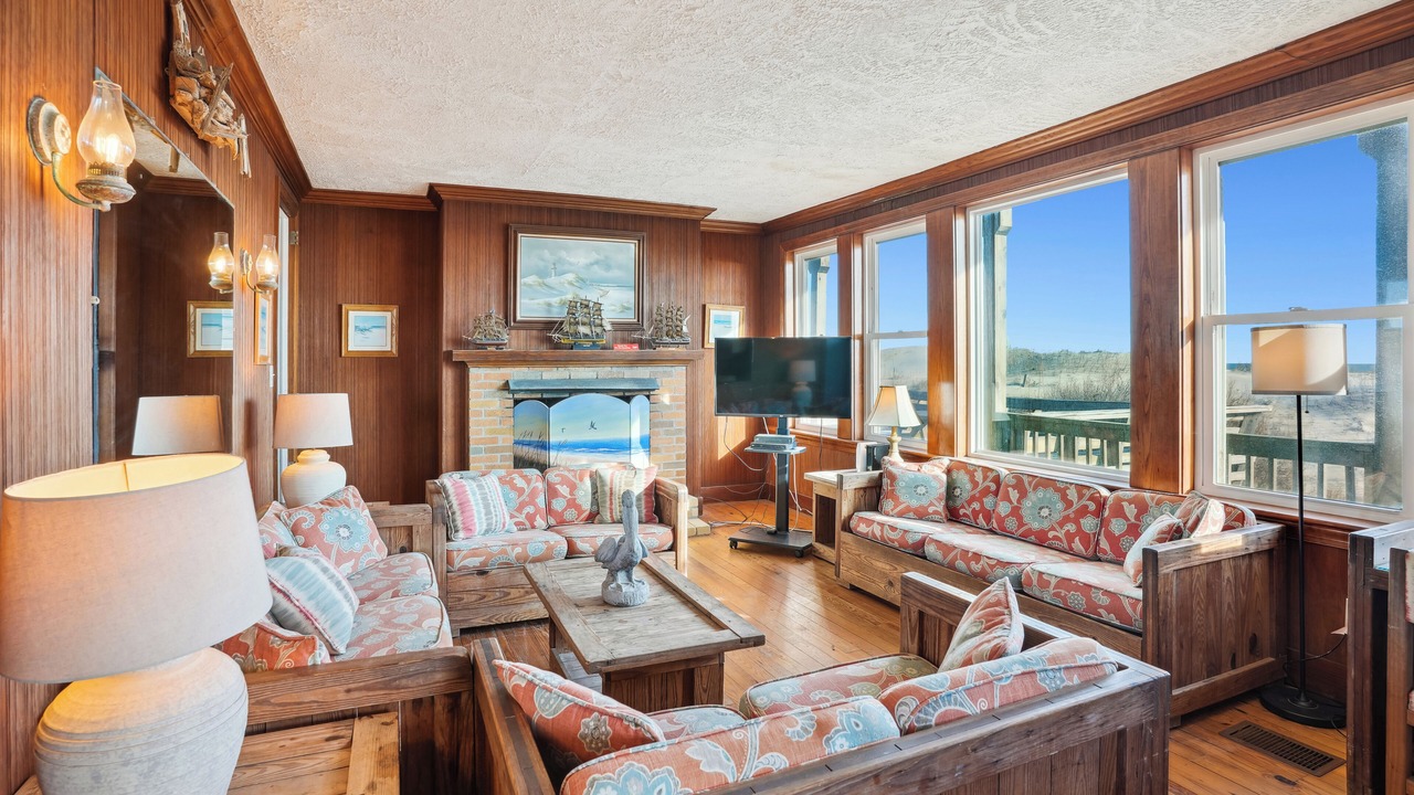 Photo of Bedroom in Sea Retreat
