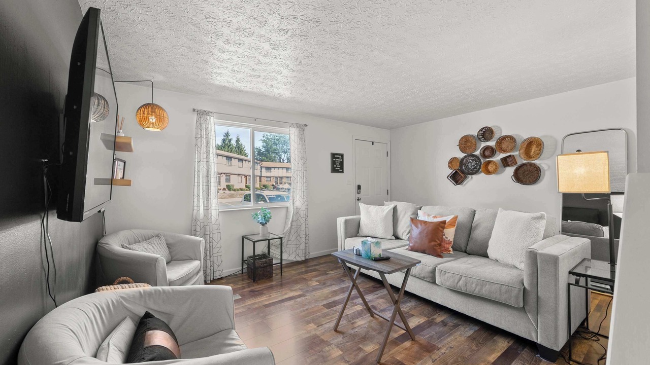 Photo of Bedroom in Summit Station
