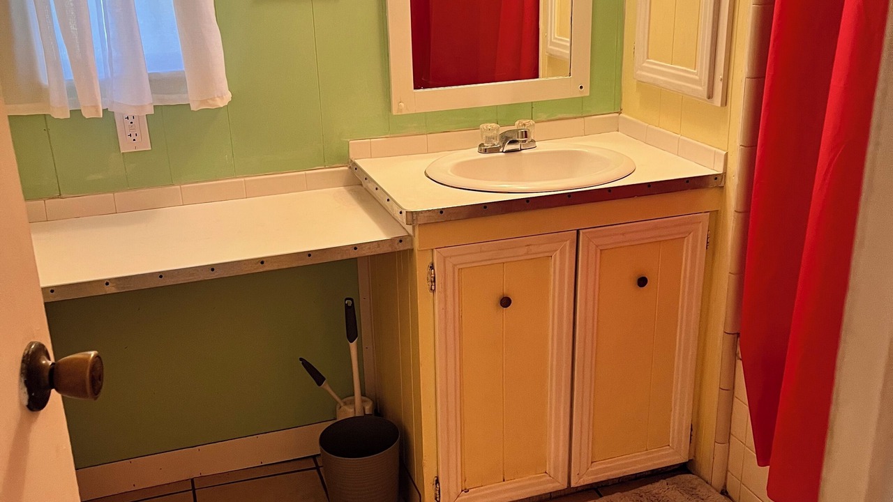 Photo of Bathroom in East Palatka