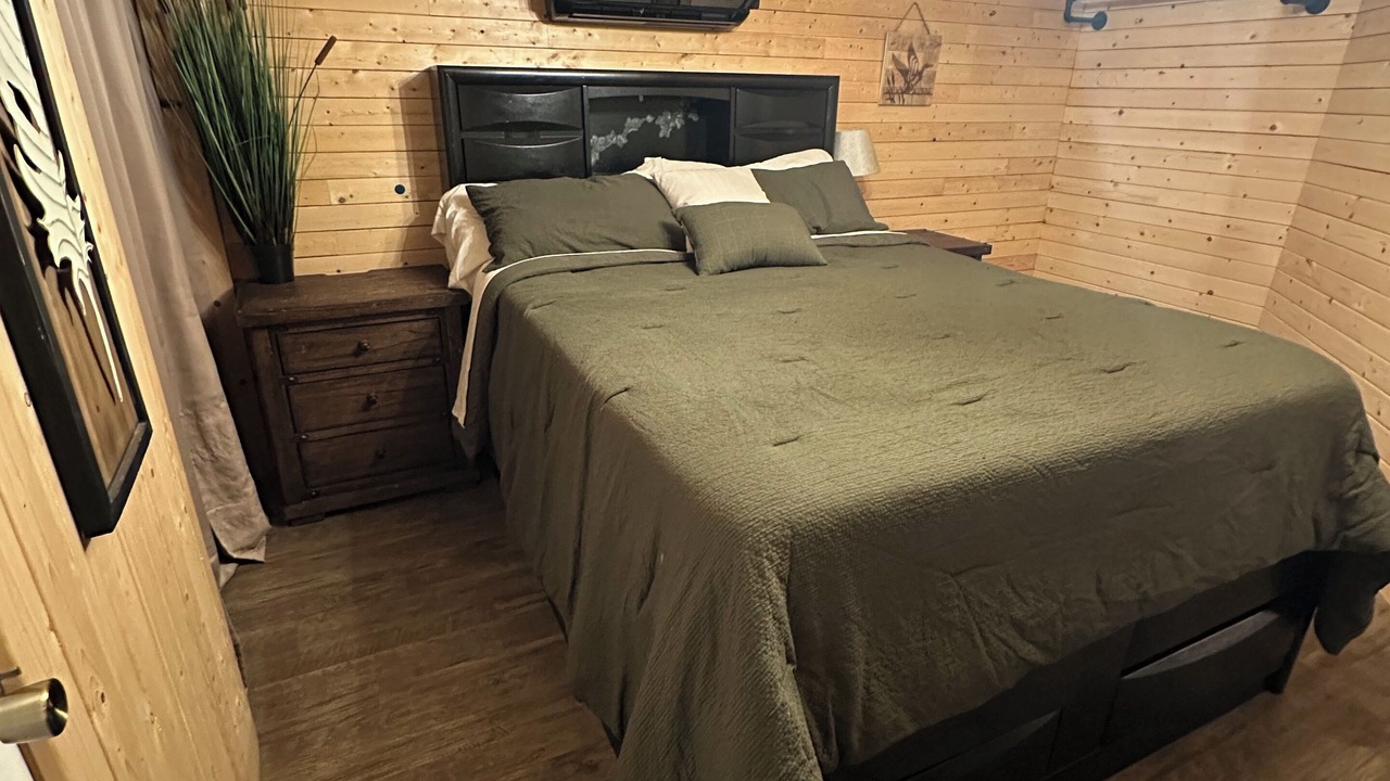 Photo of Bedroom in Green Pond
