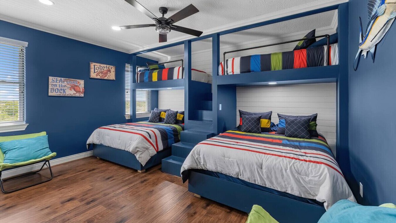 Photo of Bedroom in Anahuac