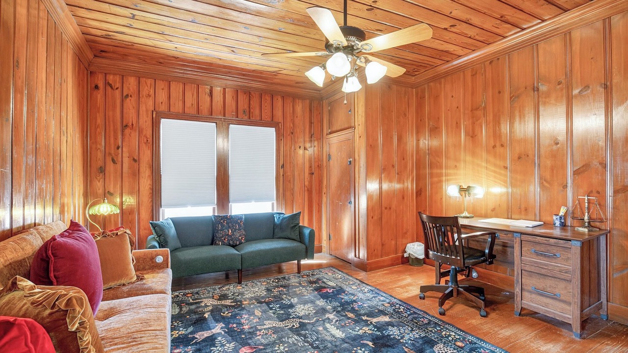 Photo of Livingroom in Tyler