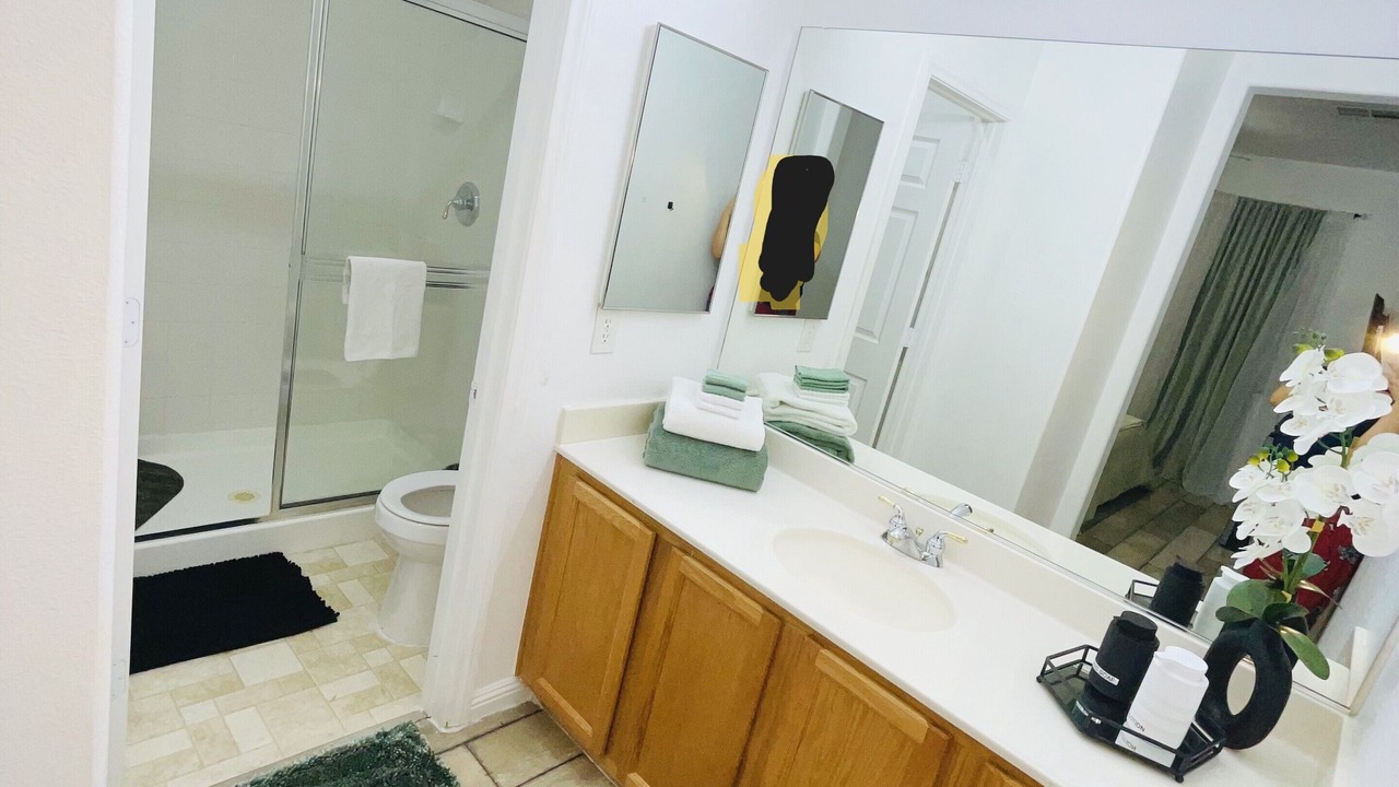 Photo of Bathroom in North Las Vegas