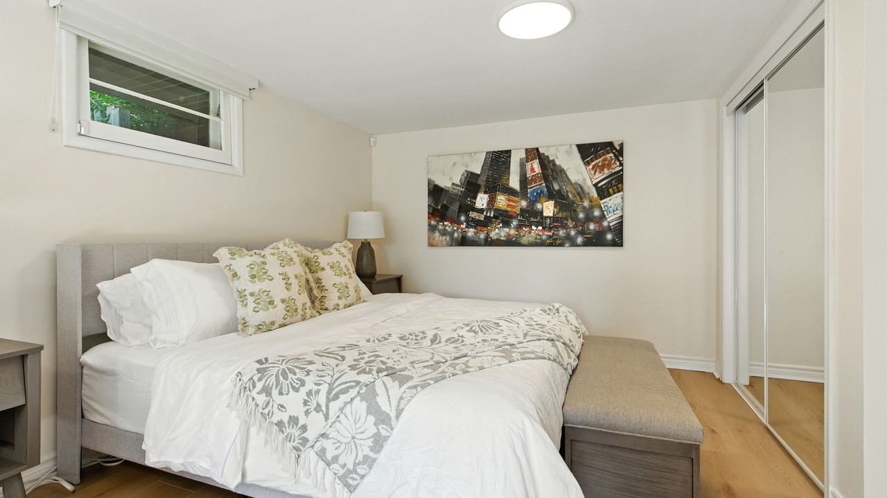 Photo of Bedroom in Mineola