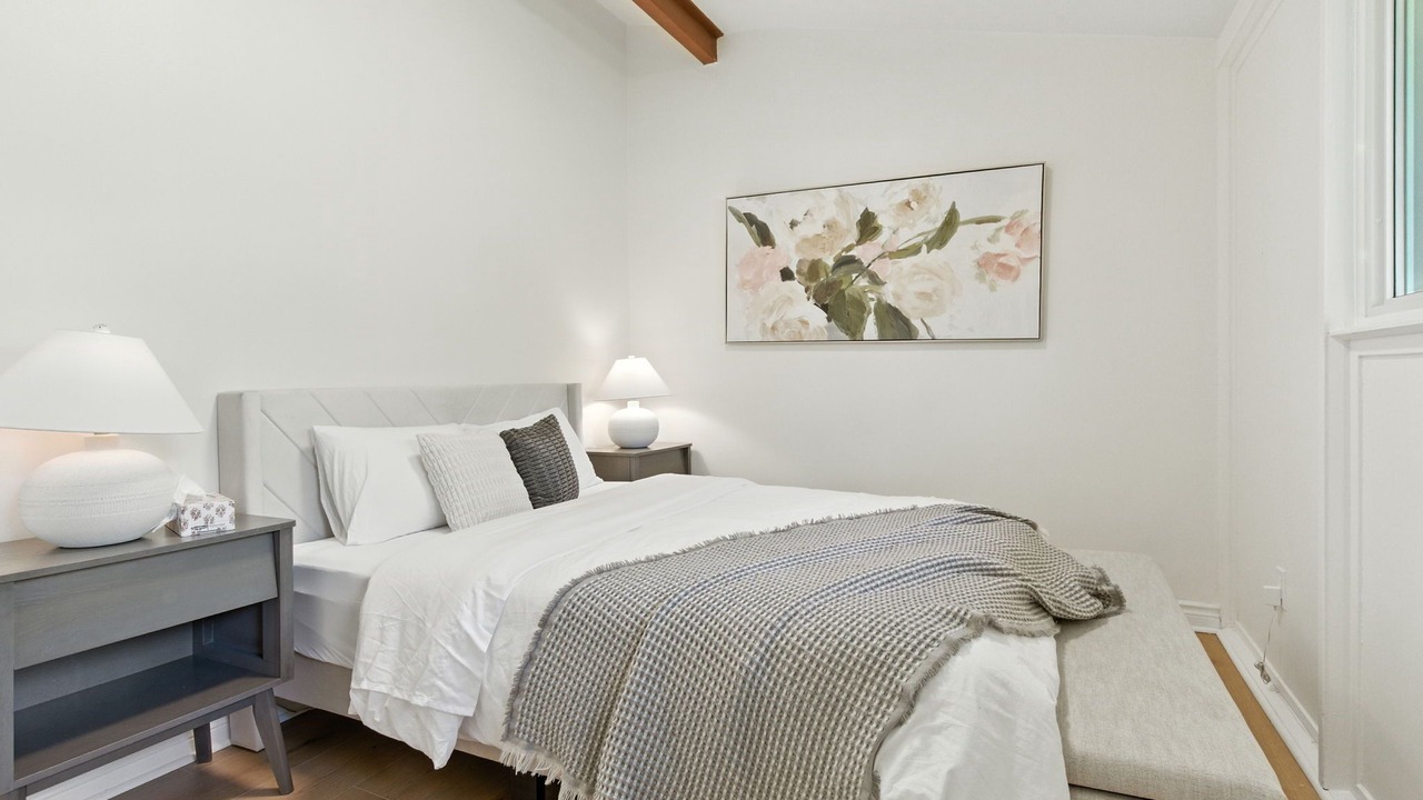 Photo of Bedroom in Mineola