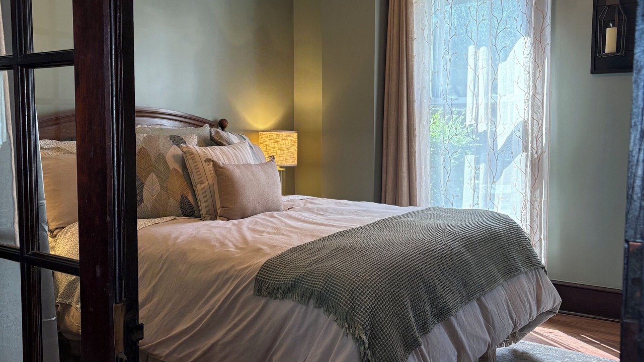 Photo of Bedroom in Mesopotamia