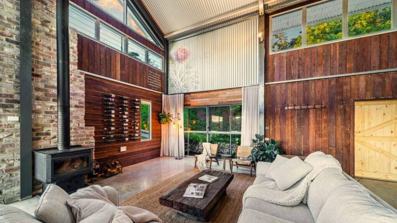 Photo of Livingroom in Montville