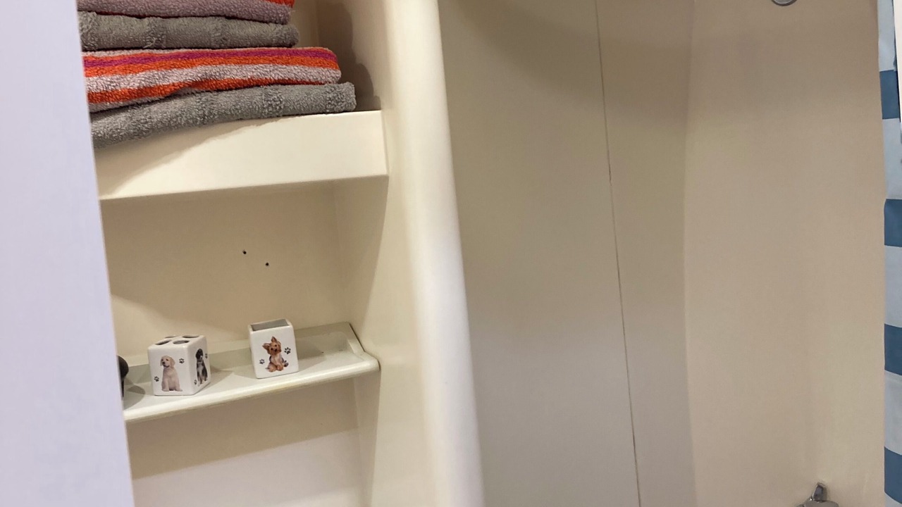 Photo of Bathroom in Cleville