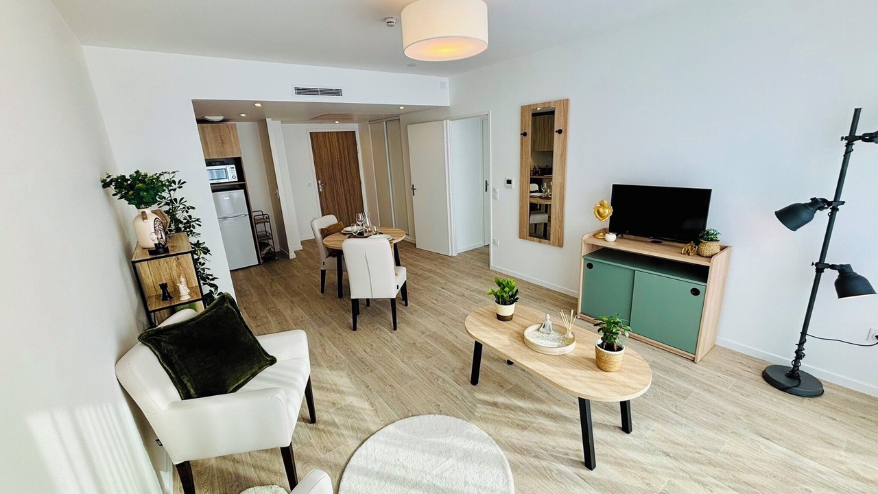 Photo of Livingroom in Aubergenville