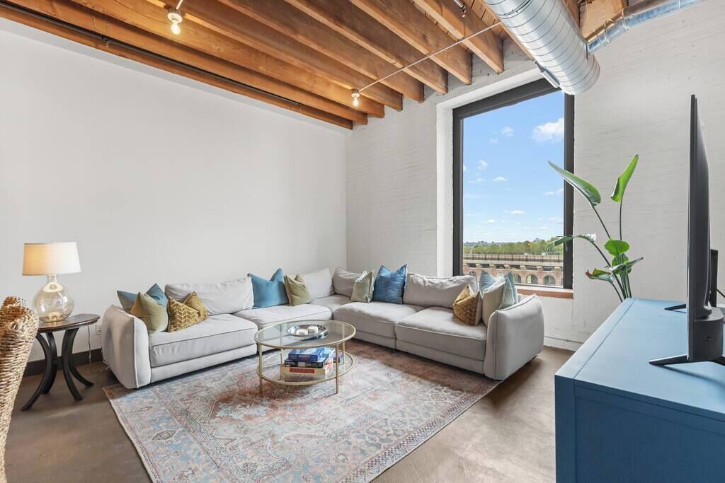 Photo of Livingroom in Downtown St. Louis