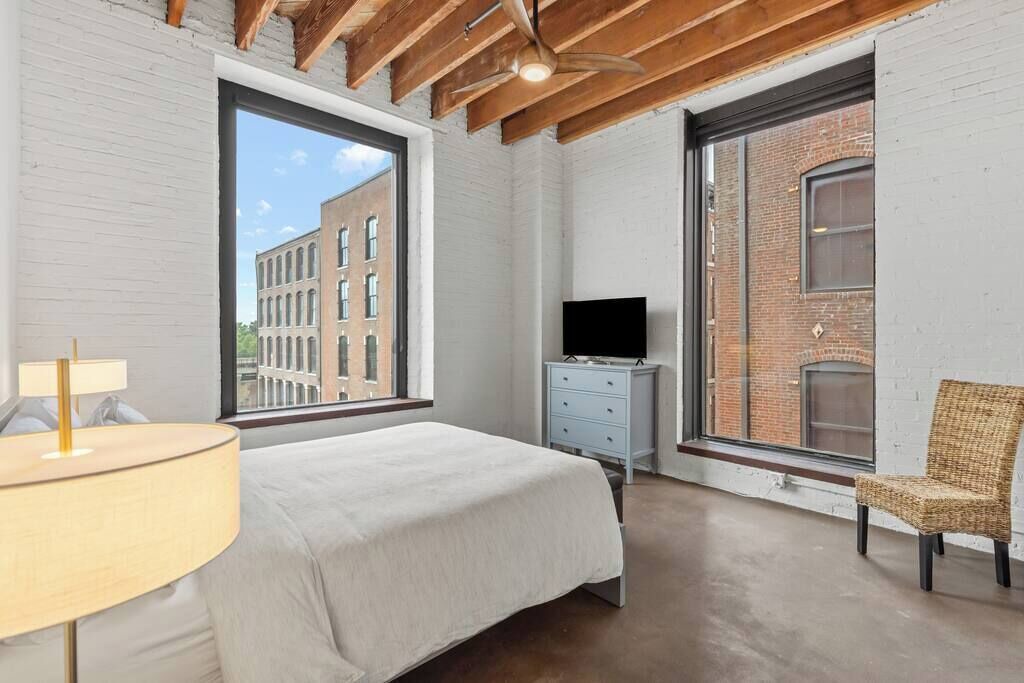 Photo of Bedroom in Downtown St. Louis